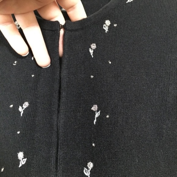 Johnathan Martin Beaded Flower Cardigan Vintage Sz Small Y2K CottageCore Dainty - Picture 3 of 11